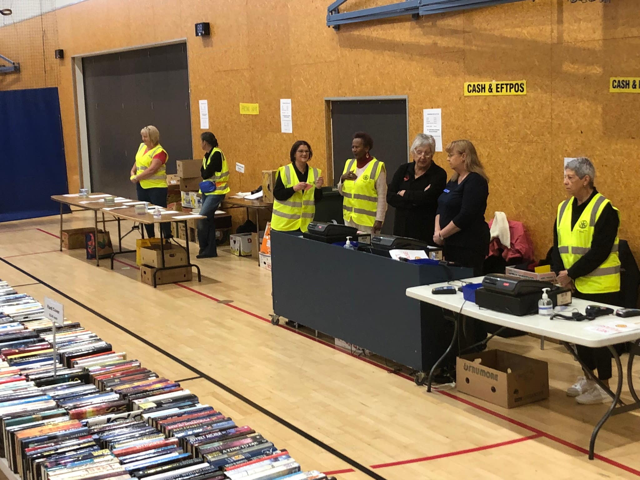 You will find the pricing and cashiers desks at the back of the hall